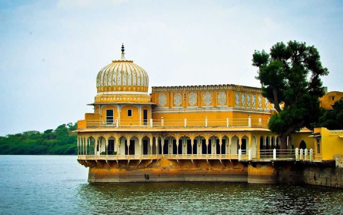 gundolav lake kishangarh